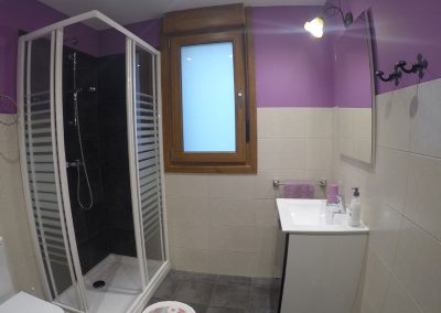 Baño Ireber - Casa Rural Iturburu situada en Lekunberri